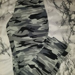 Fashion nova leggings